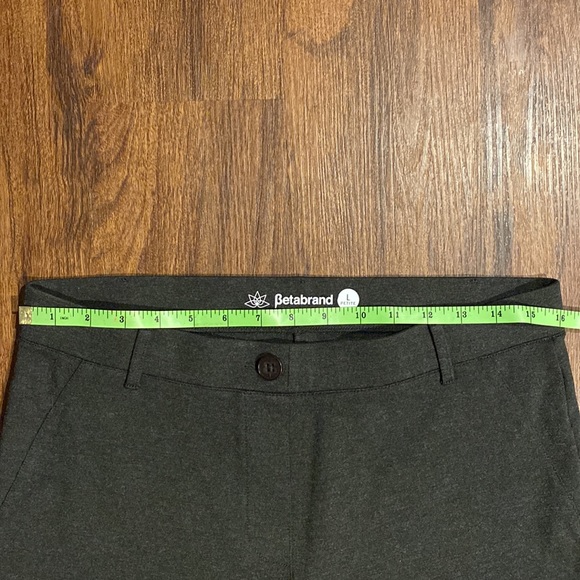 Betabrand Straight-Leg|Classic Dress Pant Yoga Pants
(Charcoal)Sz Large Petite - Picture 9 of 12